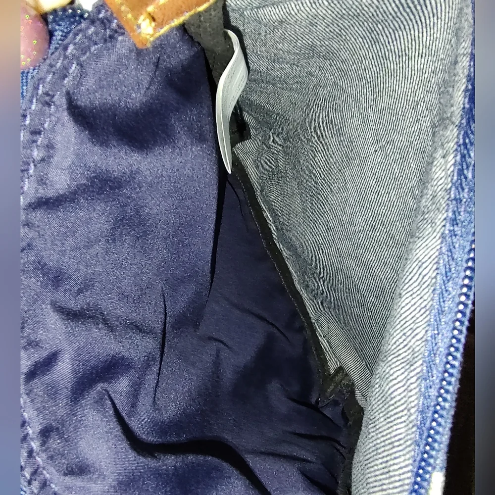 Medium Denim Floral Zip Up Crossbody Purse Made In China Leather Zip Tab NWOT